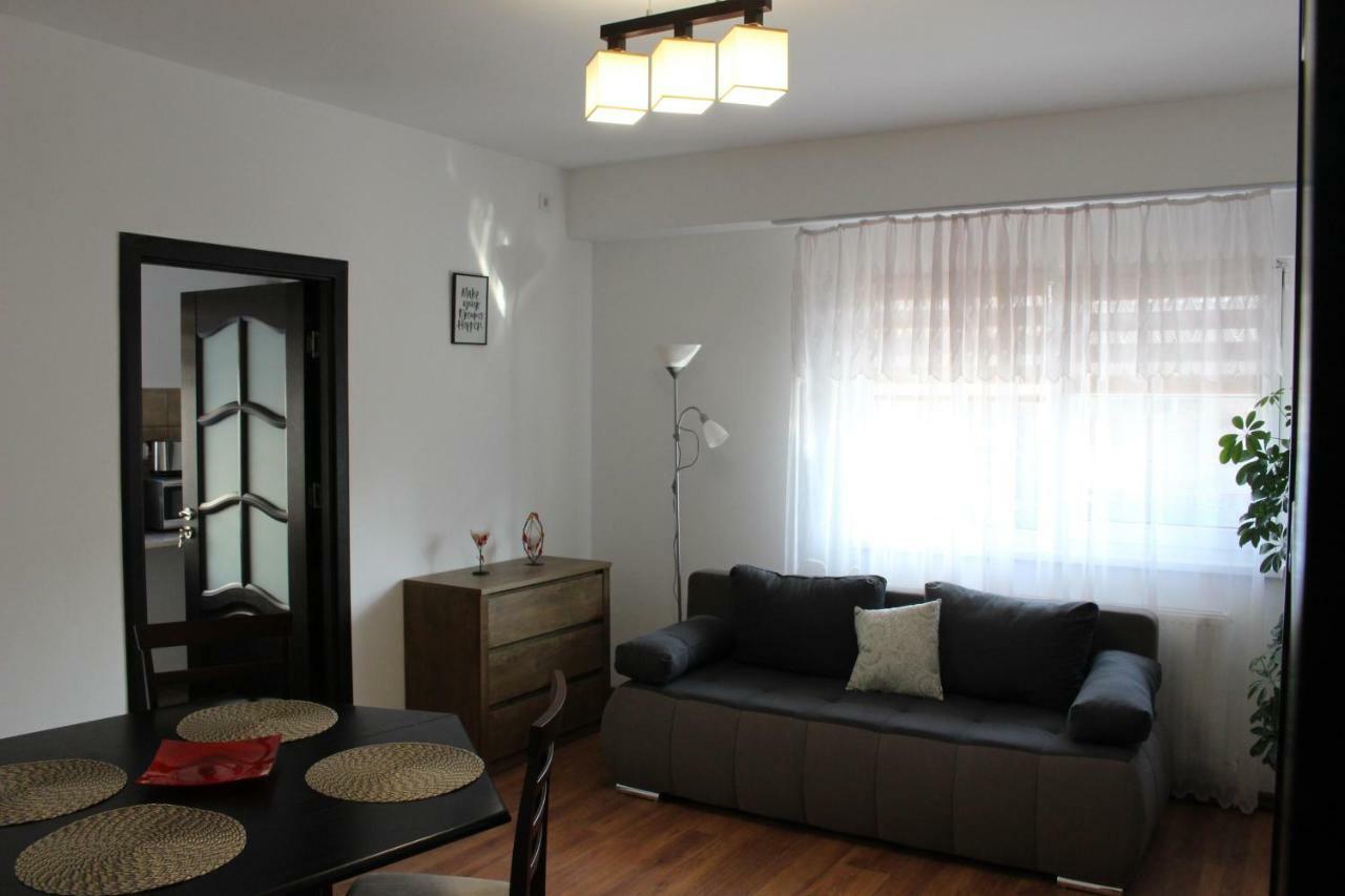 Still Apartament Craiova Esterno foto
