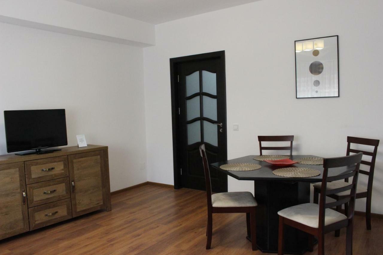 Still Apartament Craiova Esterno foto